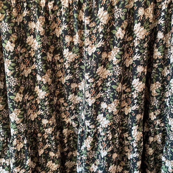 Floral Tiered Dress. Loose Fit. Plus Size 24 - Picture 4 of 4